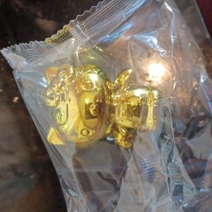 Hello kitty blind box gold rare figure still in wrapping